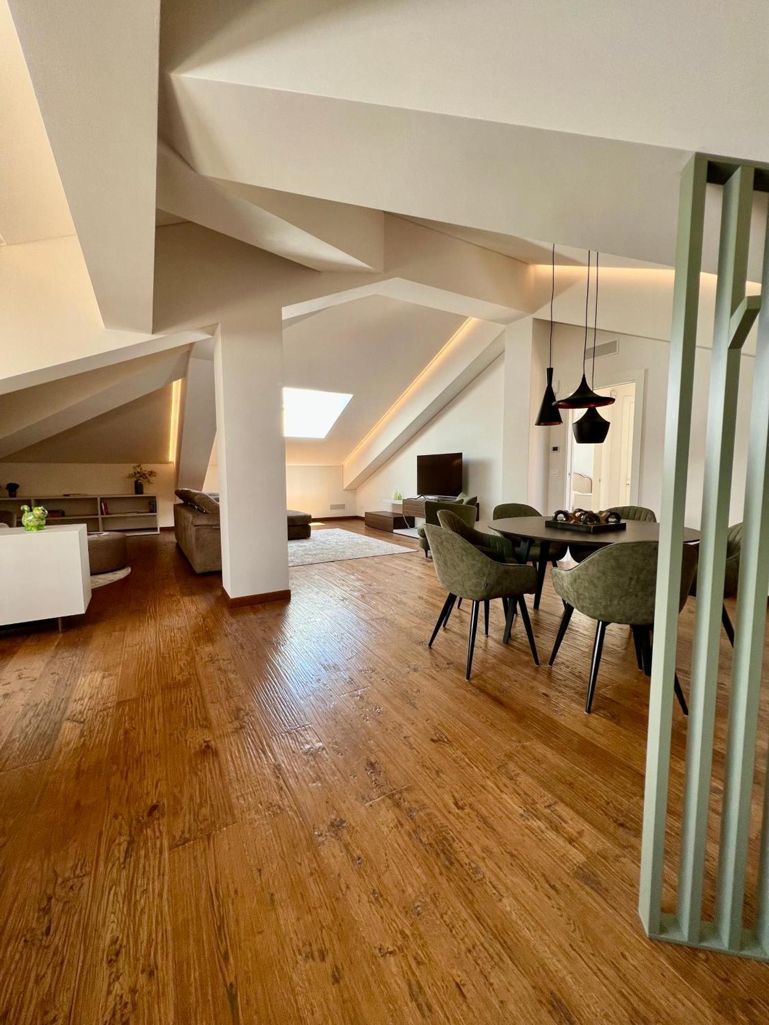 A Due Passi Da Piazza Galimberti Appartement Cuneo Buitenkant foto